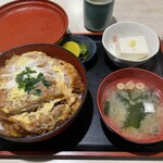 あたりや食堂 - 黒豚かつ丼セット