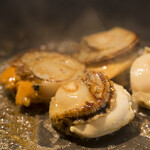 Scallops with soy sauce and butter