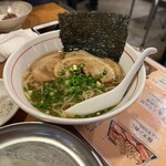 餃子のネオ大衆酒場 ニューカムラ - 