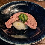 島田料理店 - 豚タンになんかの摺り流しとジェノベーゼ。冷温の層がお見事でした。