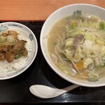 日高屋 - 料理写真:タンメン+やきとり丼(850円)