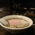 丿貫 - 煮干し蕎麦classic 900円