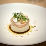 マンサルヴァ - 天才か！
      これまた、牡丹海老の濃厚な甘さばかりじゃなくて、柑橘の爽やかさやハーブの苦味のバランスが素晴らしい！
      ホワイトアスパラの食感の変化もお見事。
      絶っっ品♡