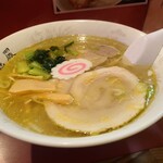 龍鳳 - 黄金塩ラーメン