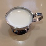 柏水堂 - なぜかコーヒーにミルク入れたくなります