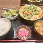 沖縄郷土料理あわもり　ゆうなんぎい - 