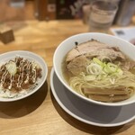 人類みな麺類 - 