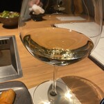 すすきの焼肉きらく - グラス白ワイン