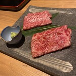 すすきの焼肉きらく - 熊本黒毛和牛　和王のカルビ　タレと塩