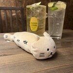 一鴻 - 乾杯（手前にいるのは、ししゃもねこです）