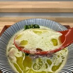 Kicchin Kiraku - ほんのり苦味の野沢菜の菜花が絶妙なアクセント