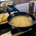 お惣菜処てつや - 味噌汁