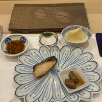 鮨 おかだ 中目黒本店 - 