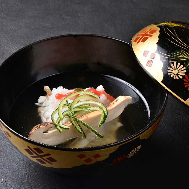 個室和食 膳