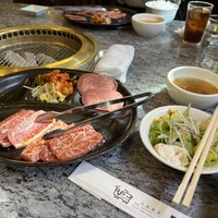 川崎名物 炭火焼肉 食道園 - 