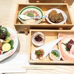 Suganoya - サラダと箱盛