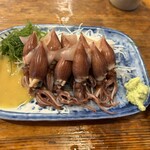 魚三酒場 - 艶々ツヤツヤなホタルイカさんが整列…もはや美しい