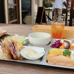 CAFE MOZART - 