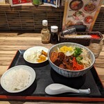 沖縄料理と炉端焼き なんくるないさー - 満腹！肉野菜沖縄そば　¥1,450-