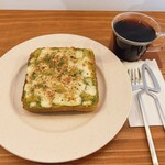 SO-SOU - バジルトーストセット（モーニング限定）