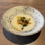 ワインとスパイス小料理 Dal Mellow - 根パセリのポタージュ