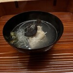 懐石 円相 - 鯛の出汁に揚げのコク｡仲田氏のお椀の特徴なのか。