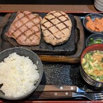 感動の肉と米 - ロースステーキ+ ハンバーグコンボ