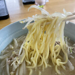 サッポロラーメンたき - もやしと同じ麺太