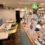 Cafe Crispy - 店内入口から