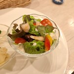 Cafe Crispy - フレッシュは勿論、ドレッシングの量も味も美味しいサラダとのバランスが絶妙です