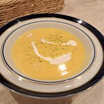 Cafe Crispy - ♦カボチャのスープ 丁寧に作られてて、舌触りがとても滑らかで美味しい