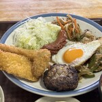 ちゅら浜食堂 - ボリュームありあり