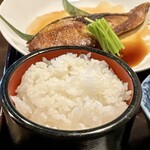 242025324 - ブリ照焼定食(\1,900) ごはん