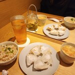 溢彩流香 餃子小厨 恵比寿 - 