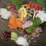 寿し炉端 喜多郎寿し - お造り盛り合わせ