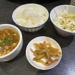 美林華飯店 - 