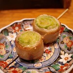 博多串焼き 八乃助 - レタスの肉巻き　