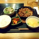 KOREAN DINING LEE - 