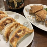 Kourai - 餃子と手羽先唐揚げ