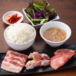 Ushihachi Value Set (mix of pork, chicken and beef)