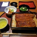 Nihombashi Unagi Isesada - うな重(桜)のご飯大盛りと肝吸いbyアライグマのニコちゃん好き