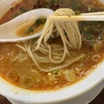 Saitora - ぱつぱつ細麺にスープがまとわりついてきます。