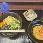 Musashi - 　今回頼んだメニューはこちら♪のり玉小、天ぷら、それからおむすび１つでお会計額は640円でした