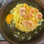 Musashi - のり玉のうどんの上にかき揚げをトッピング