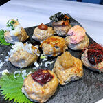 めしや ヒナタ俱楽部 大宮店 - つくね盛り合わせ（9個） 2,480円