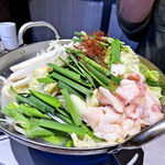 めしや ヒナタ俱楽部 大宮店 - もつ鍋（1人前 1,280円） ※写真は2人前