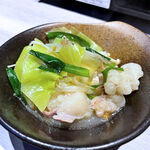 めしや ヒナタ俱楽部 - ホルモンは脂が乗ってプルンプルン♪