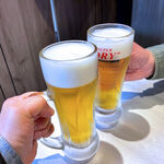 めしや ヒナタ俱楽部 - ビール（580円）