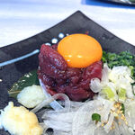 めしや ヒナタ俱楽部 大宮店 - 桜ユッケ（1,280円）