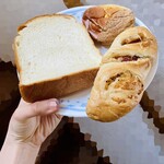 ブーランジェリ･エ･カフェ　オブジェ - お持ち帰りパン♡牛乳食パン♡くりあんぱん♡イベリコ豚とベーコンとゴーダチーズ♡